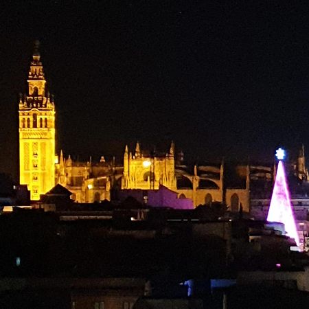 Avanti La Campana, Con Un Balcon Que Te Enamorara Del Ambiente De Sevilla Eksteriør bilde