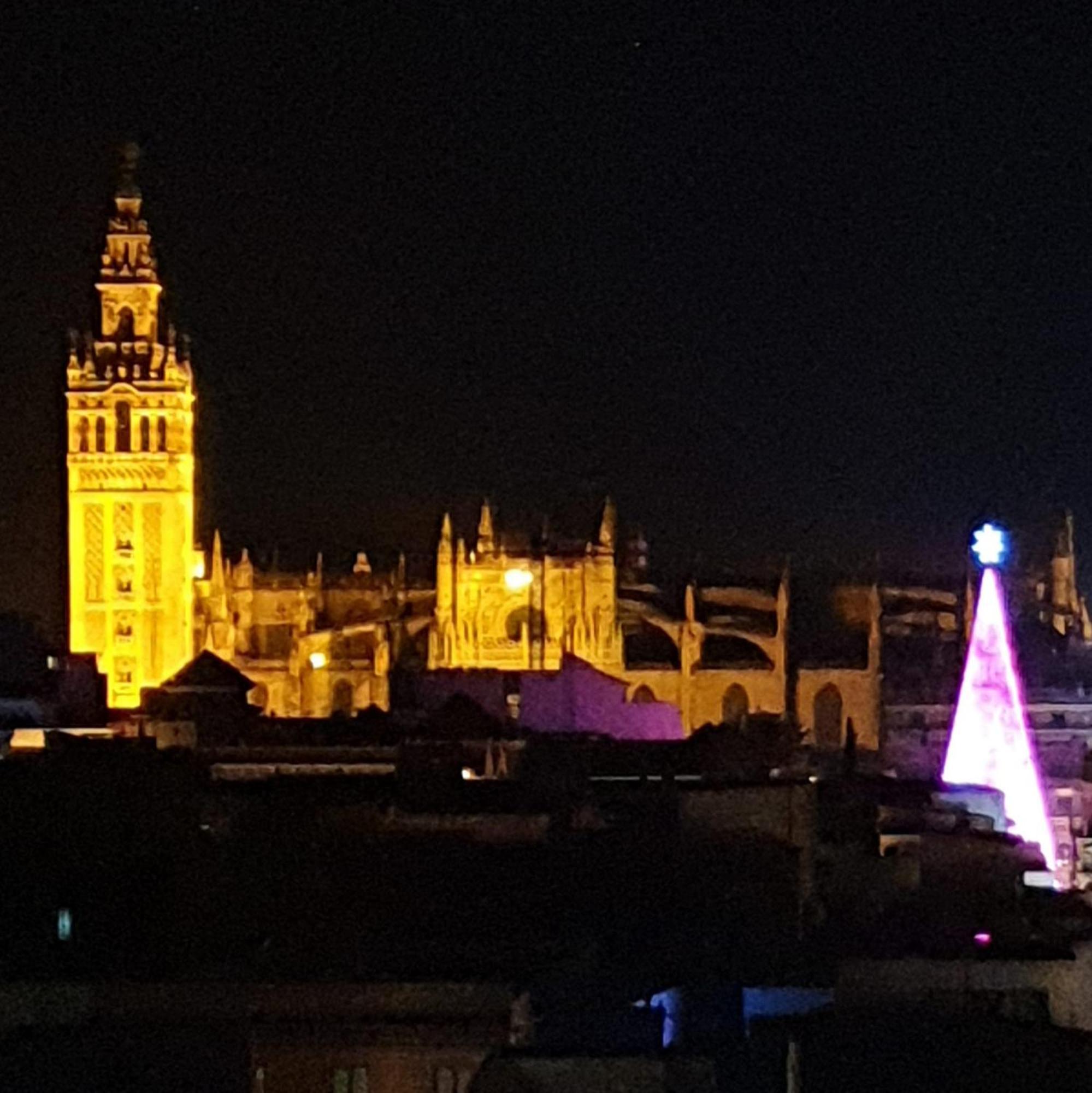 Avanti La Campana, Con Un Balcon Que Te Enamorara Del Ambiente De Sevilla Eksteriør bilde